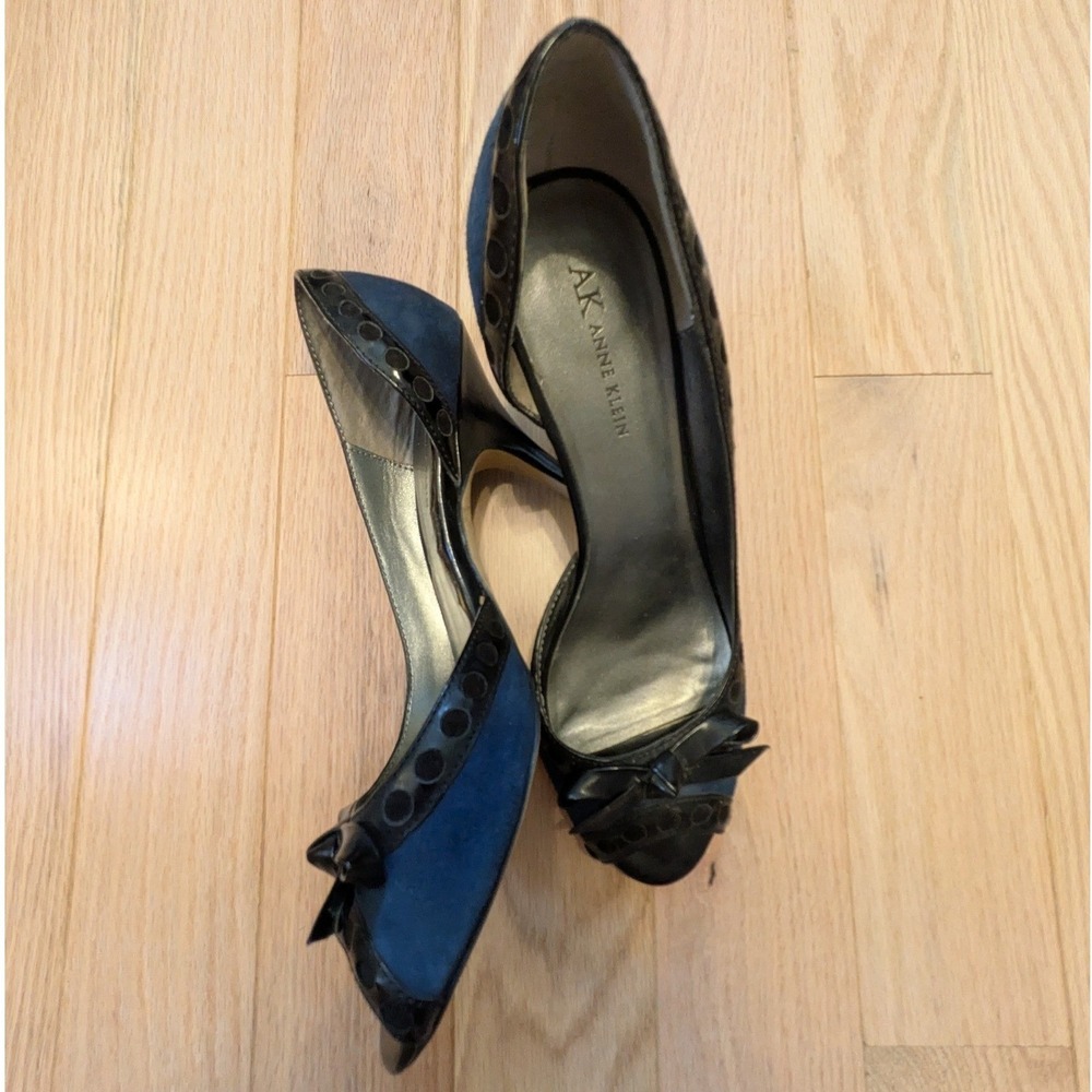 Anne Klein Blue Suede Black Patent Leather Bow Peep Toe Stiletto Pumps Heels